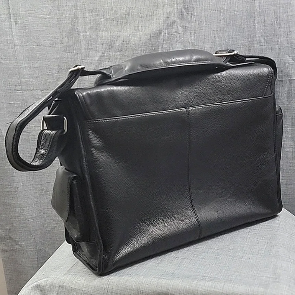 Bellino Black Leather Messenger Laptop Bag Briefcase w/ logos, office bag